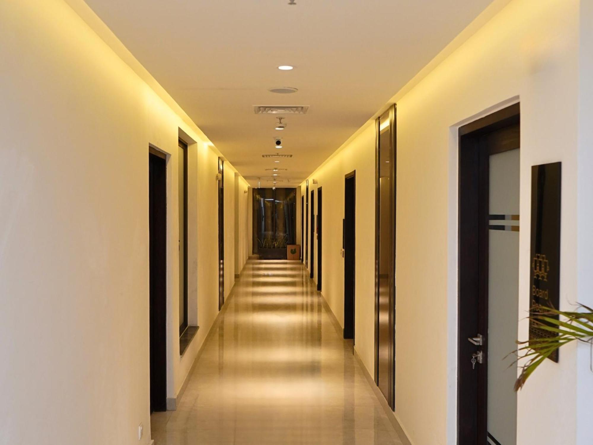 Hotel One Vogue Mall 35 Равалпинди Екстериор снимка