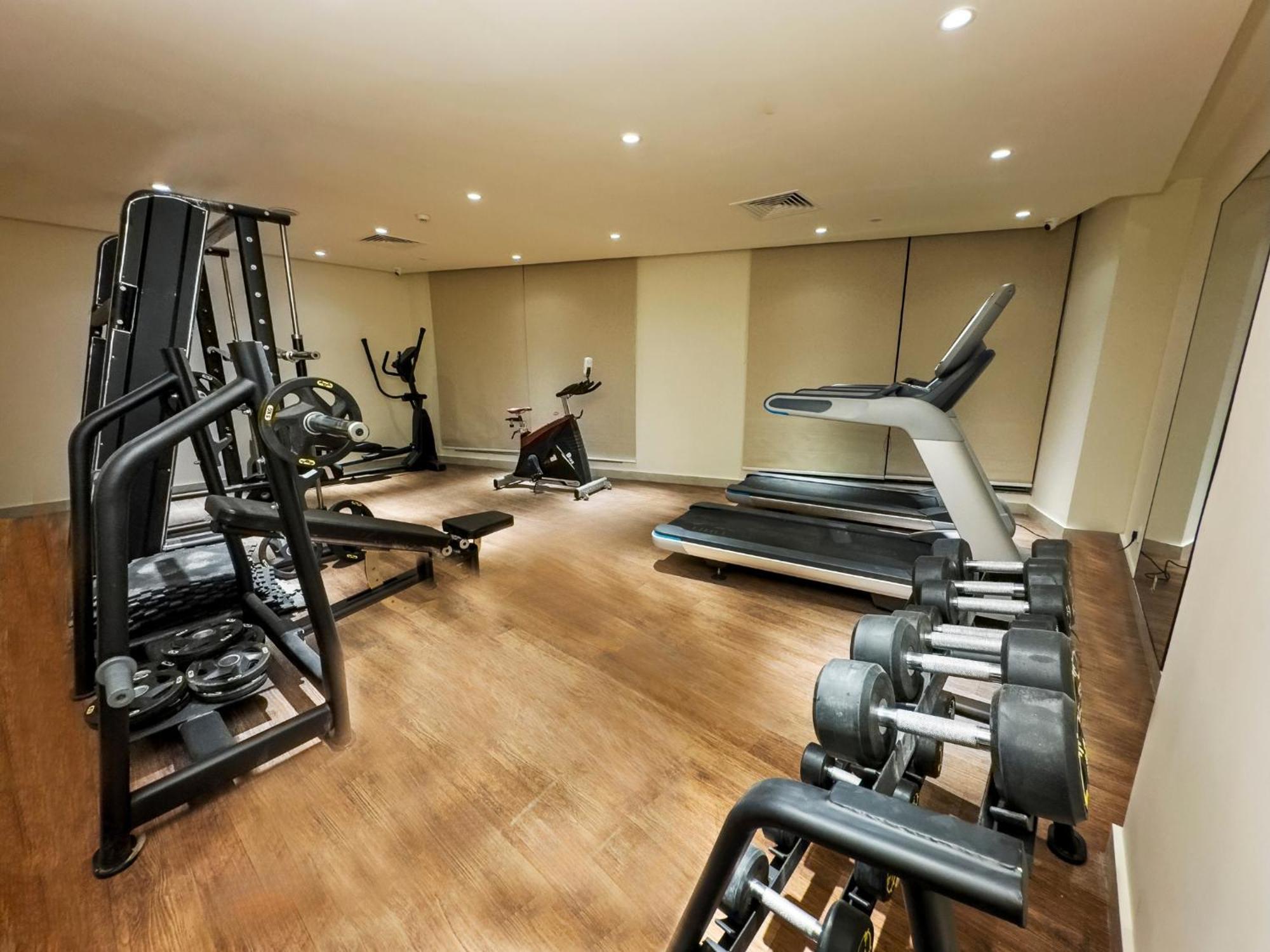 Hotel One Vogue Mall 35 Равалпинди Екстериор снимка