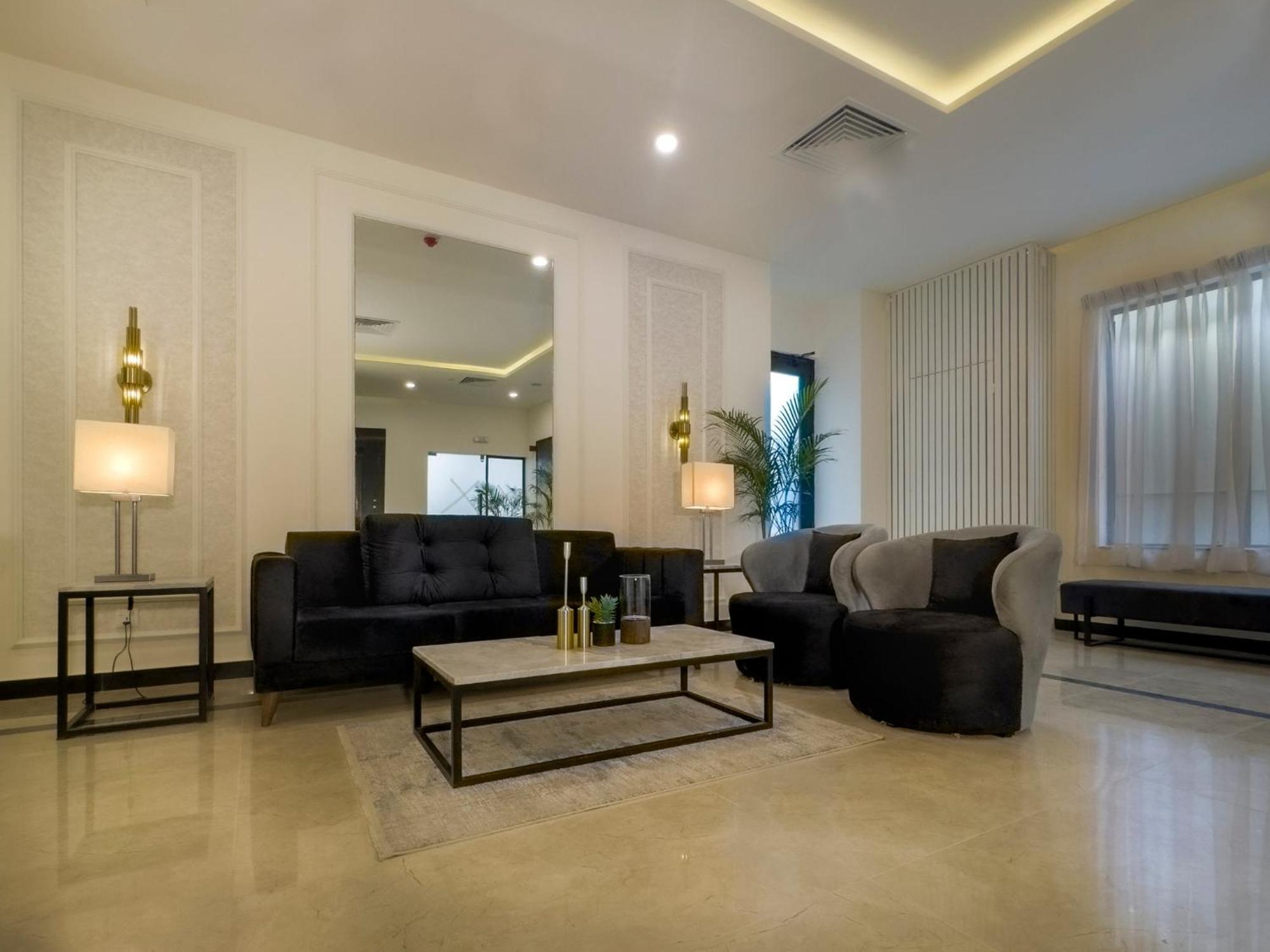 Hotel One Vogue Mall 35 Равалпинди Екстериор снимка